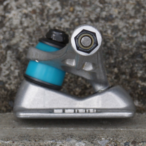 ベアートラック ポーラーベアー180 / Bear Trucks Polar Bear