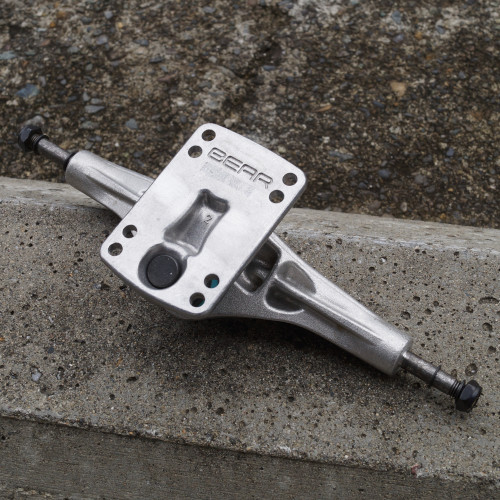 ベアートラック ポーラーベアー180 / Bear Trucks Polar Bear